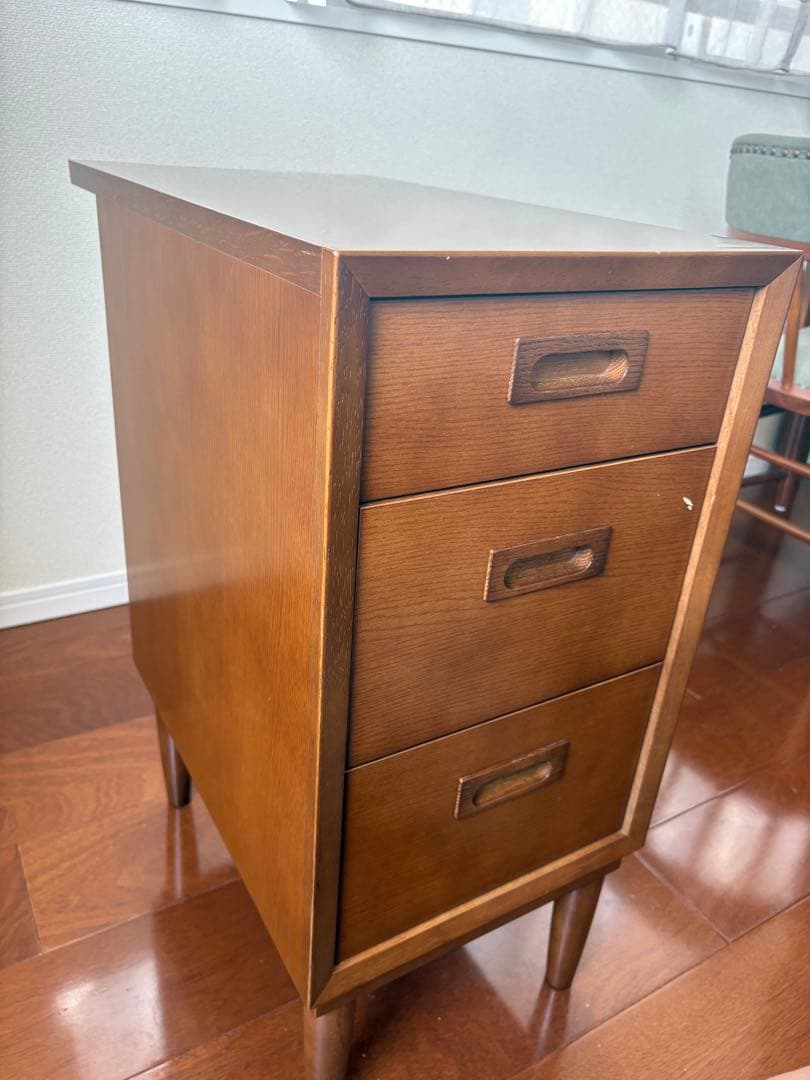 カリモク60 チェスト／送料込み