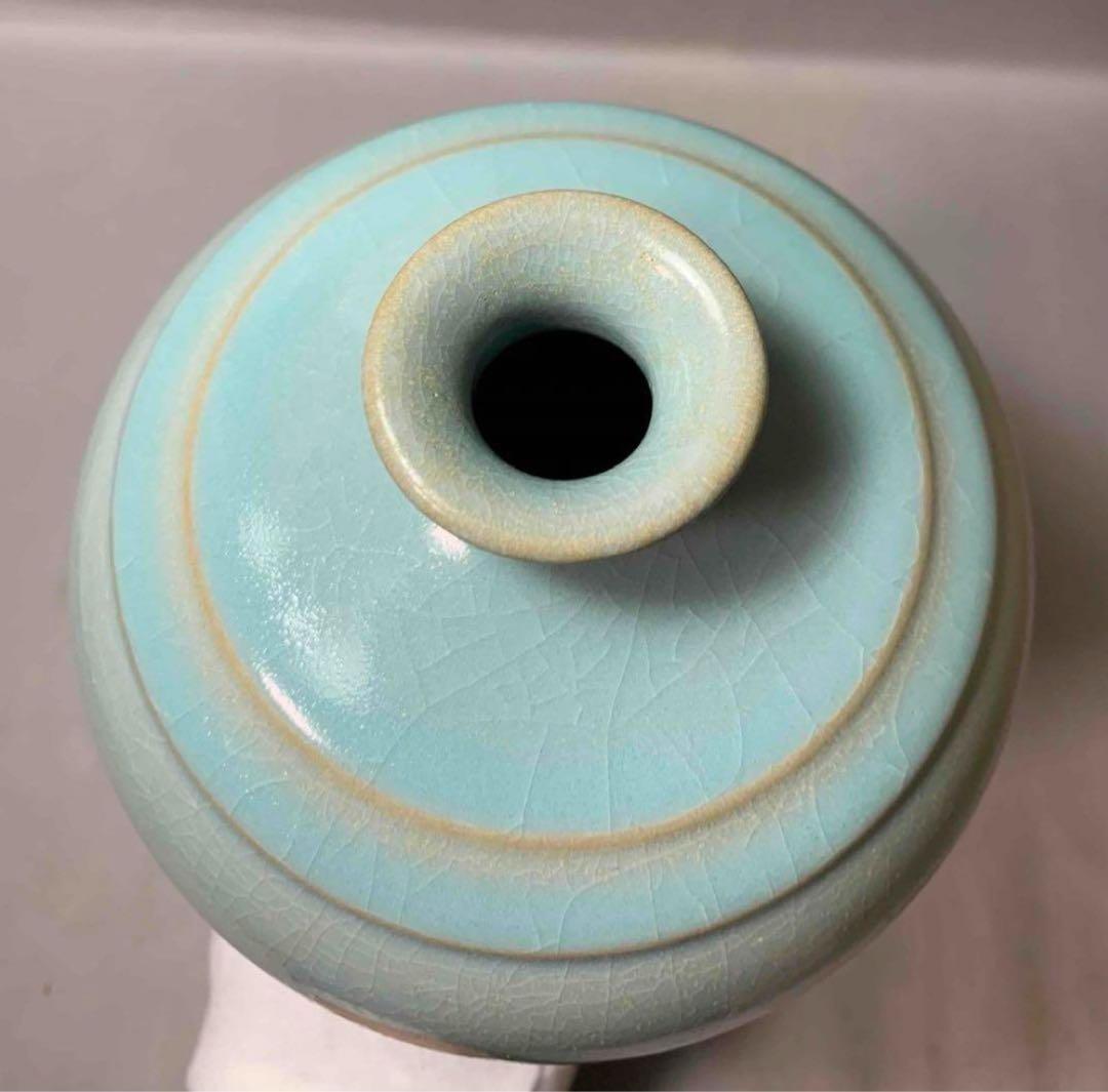 中国 肩に筋入り梅瓶