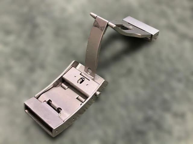 Sinn U1シリーズ シリコンベルト(22mm)用ステンレス・バックル