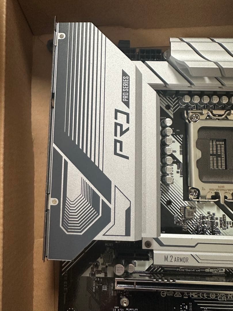 ASRock Z790 PRO RS/D4 マザーボード