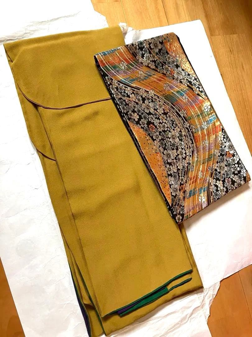 無地 比翼付振袖 正絹 縮緬 芥子 裄71 クリーニング済