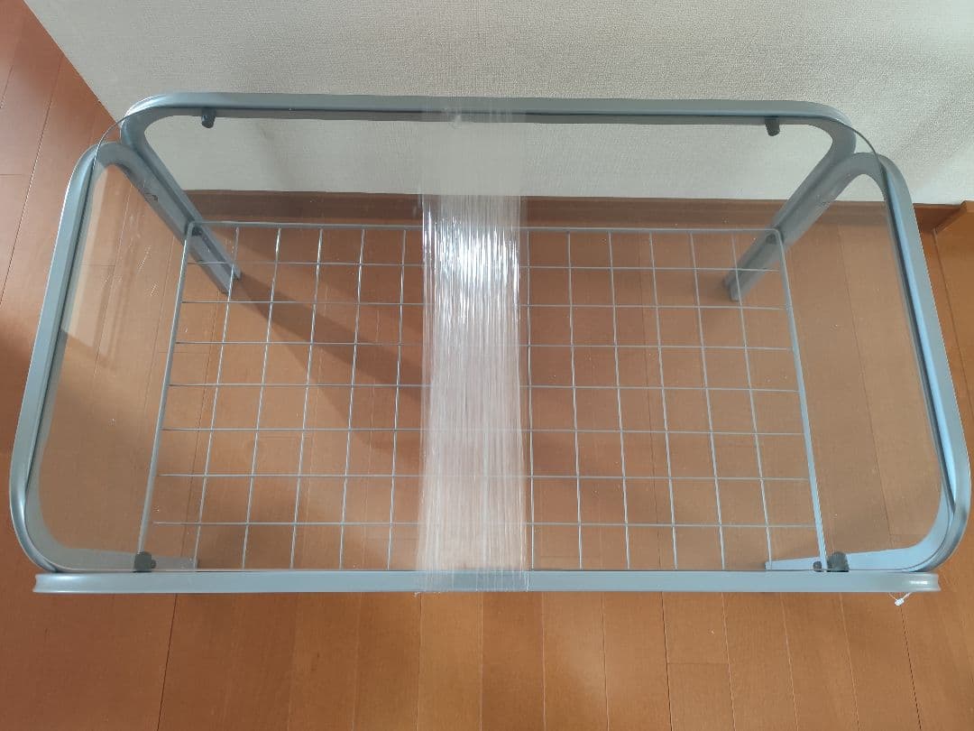 シンプルなガラスと金属製センターテーブル昭和