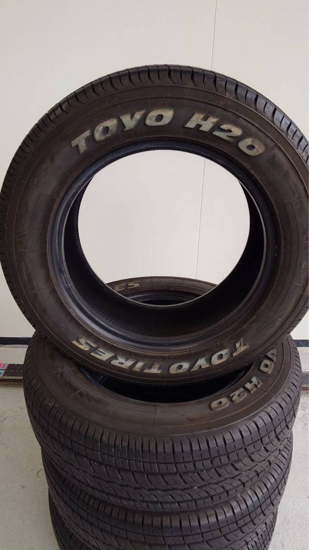 215/65-16C TOYOタイヤH20 バン用　ホワイトレター