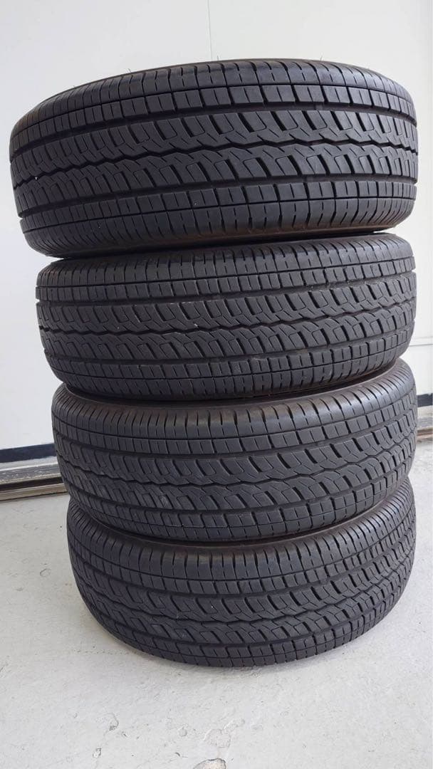 215/65-16C TOYOタイヤH20 バン用　ホワイトレター