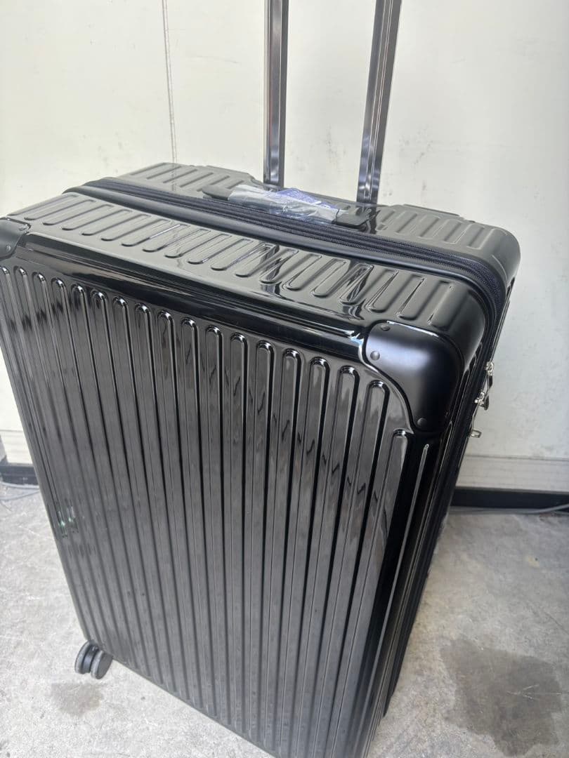 大容量特大LLサイズ　スーツケース鏡面加工 キャリーケース黒色150L32インチ