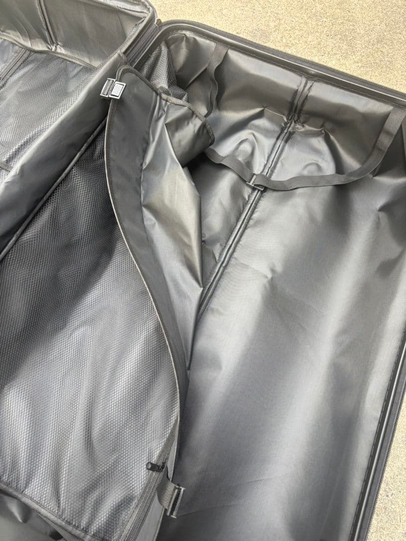 大容量特大LLサイズ　スーツケース鏡面加工 キャリーケース黒色150L32インチ