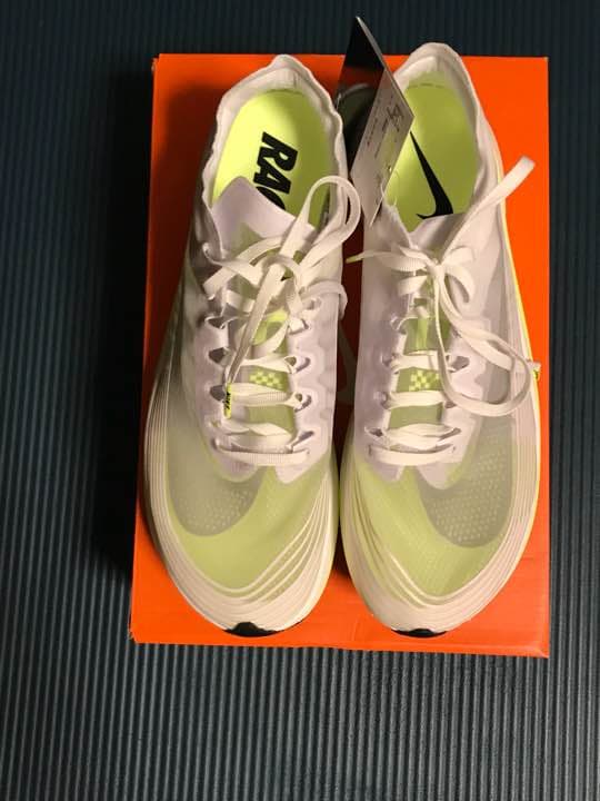 靴 NIKE ZOOMFLY SP