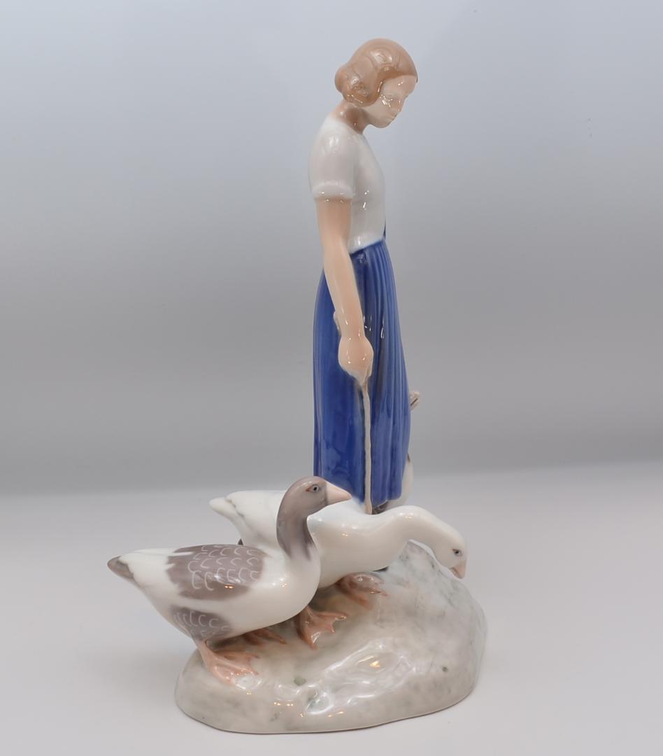 少女とガチョウ　＃2254　★B＆G（ロイヤルコペンハーゲン）　デンマーク　絶版