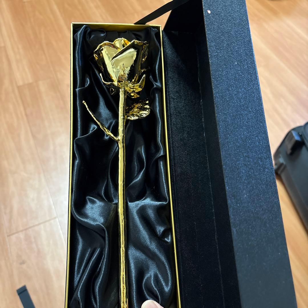 Gold Prestige 24金仕上げのバラ