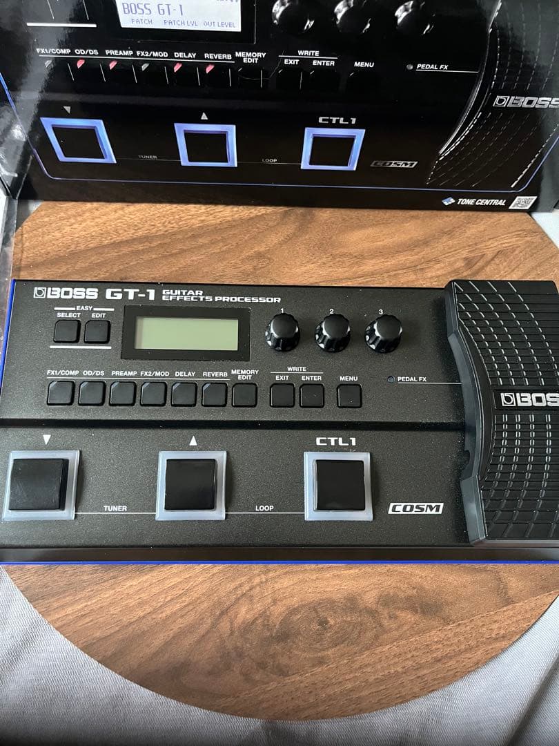 箱・純正アダプター・説明書付き BOSS GT-1 デジタルギターエフェクター