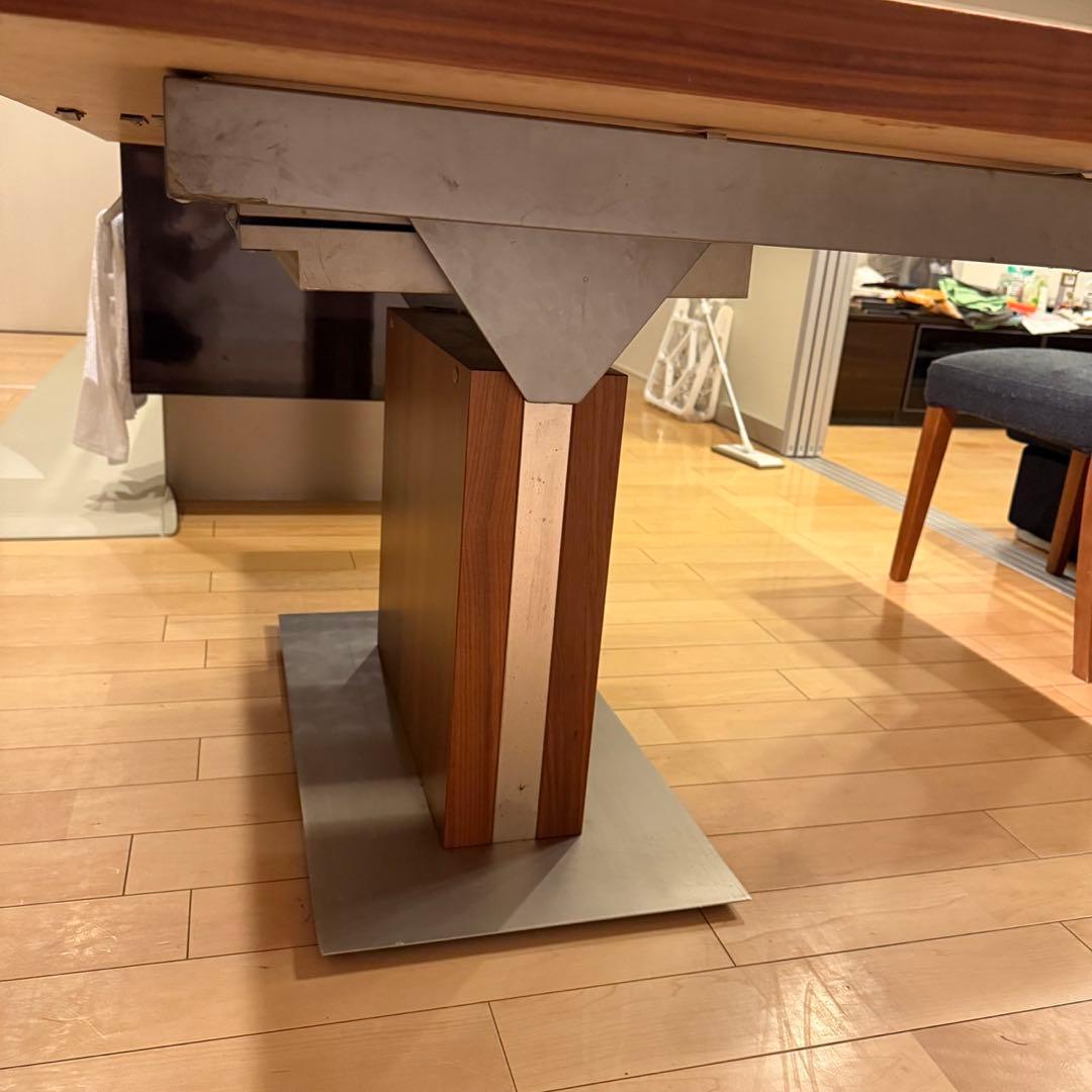 BoConcept(ボーコンセプト)ダイニングテーブル