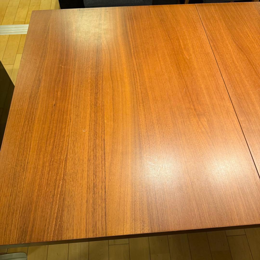 BoConcept(ボーコンセプト)ダイニングテーブル