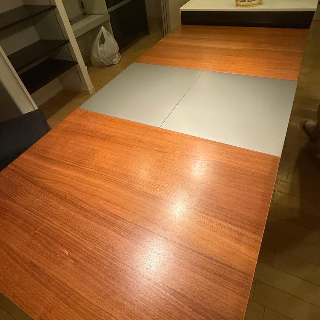 BoConcept(ボーコンセプト)ダイニングテーブル