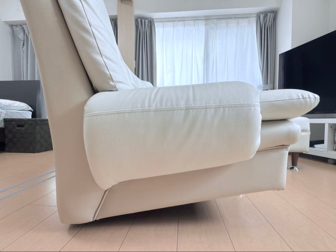 ホワイト 2人掛けソファ オットマン付き