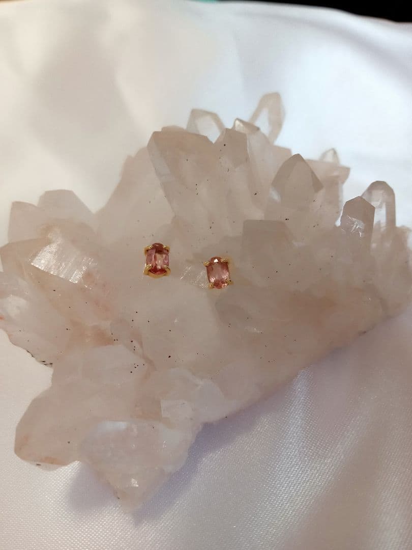 Hariqua ハリックァ　インペリアルトパーズ　ピアス