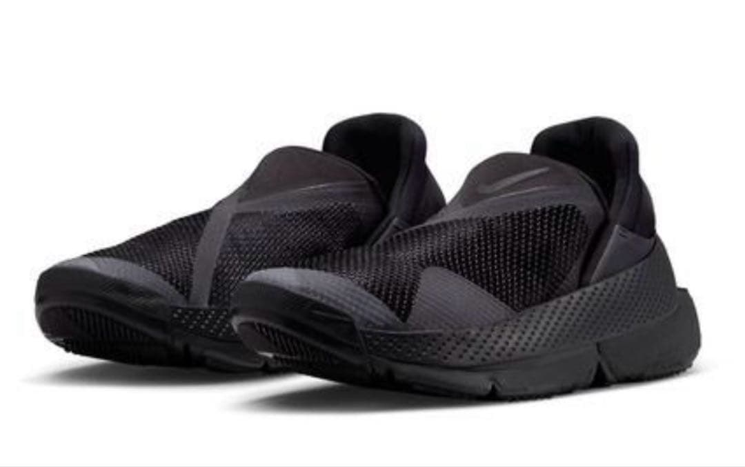 1/10迄　新品　NIKE ナイキ　ゴー　フライイーズ