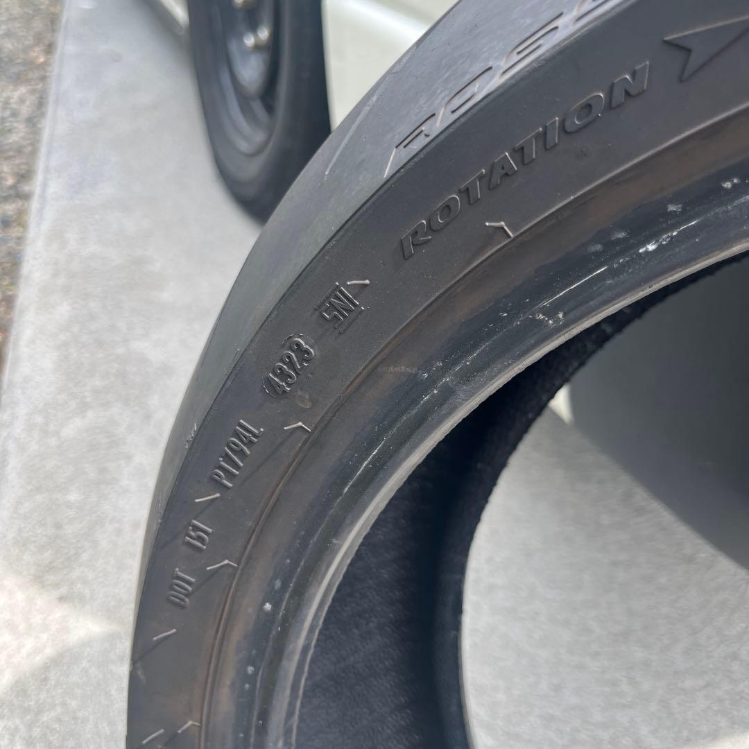 ピレリ　Diablo Rosso 4 タイヤ