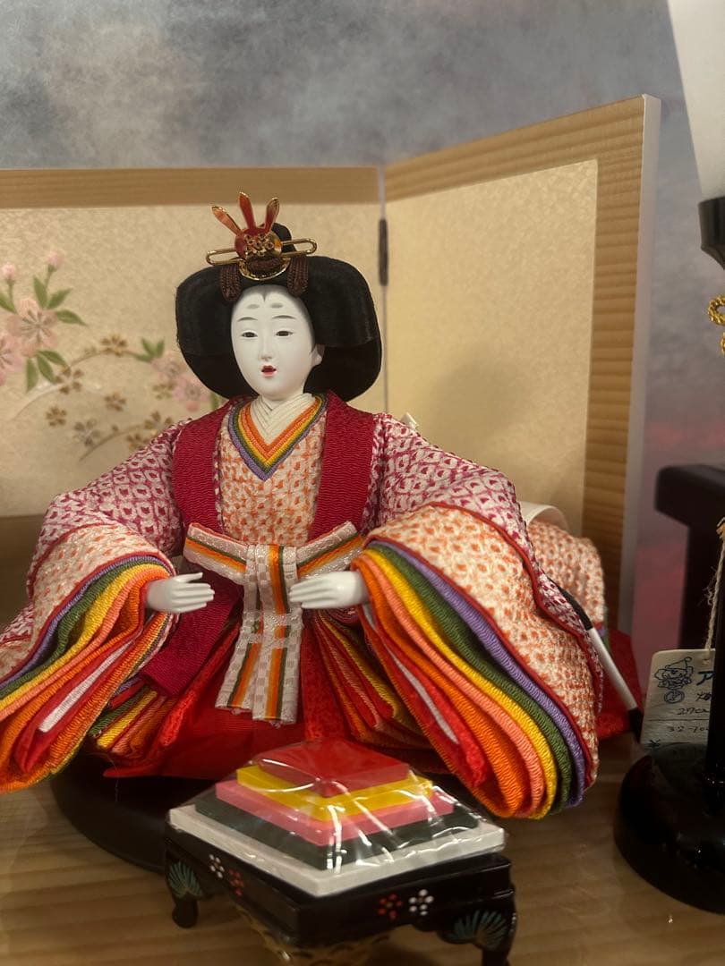 三段五人飾り ひな人形 正絹 有松絞り 桜刺繍 収納飾り 新品未使用展示品