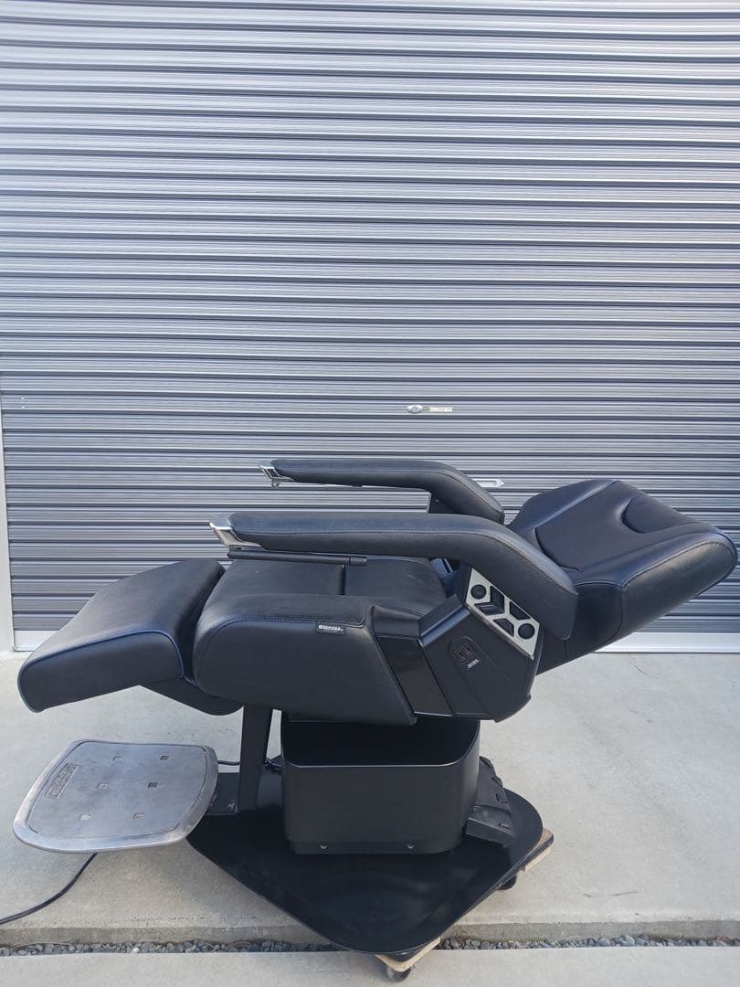 タカラベルモント 理容椅子 ランサー 2015年 中古椅子 整備渡し