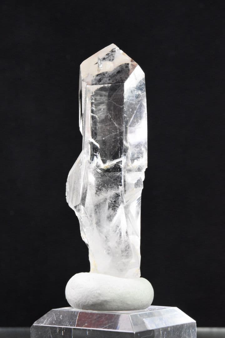 ガネーシュヒマール ラパ産 剥離痕だらけのクリアポイント