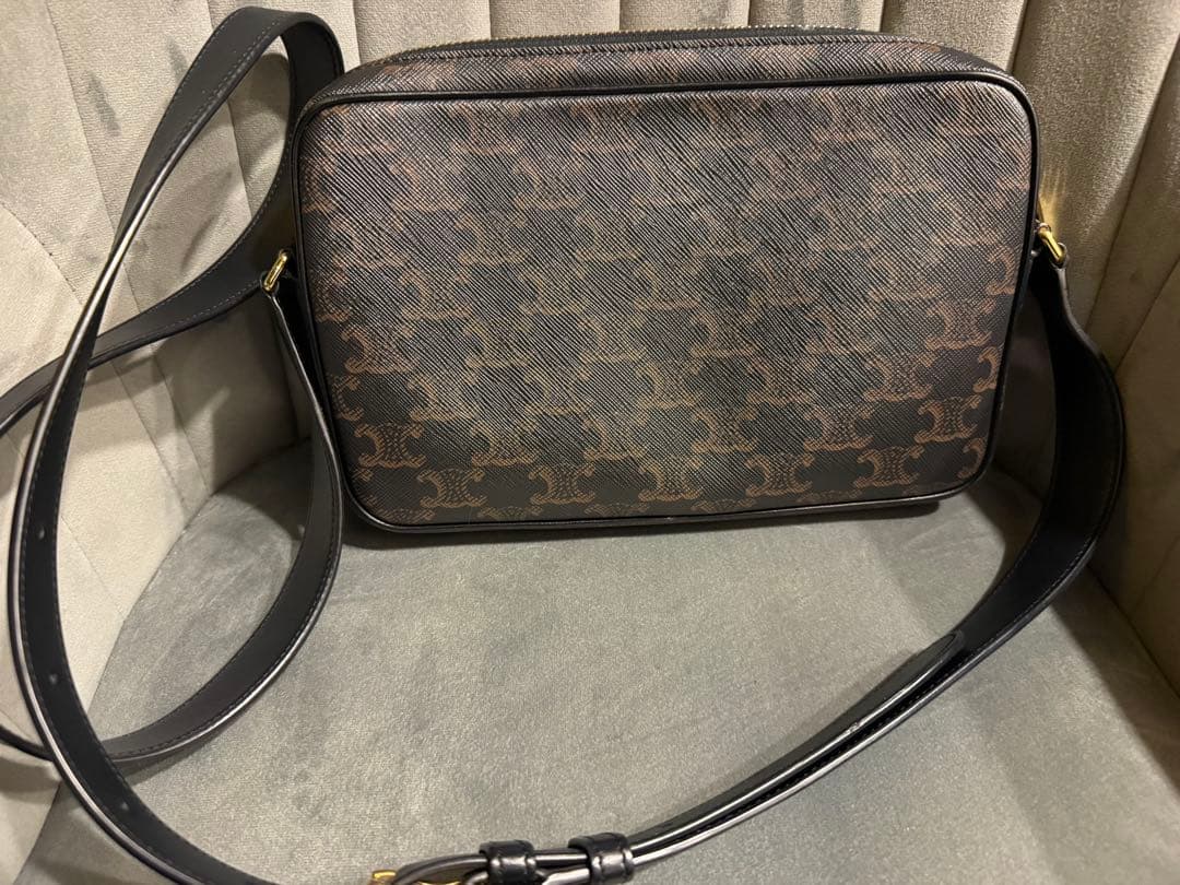 CELINE トリオンフ メッセンジャーバッグ