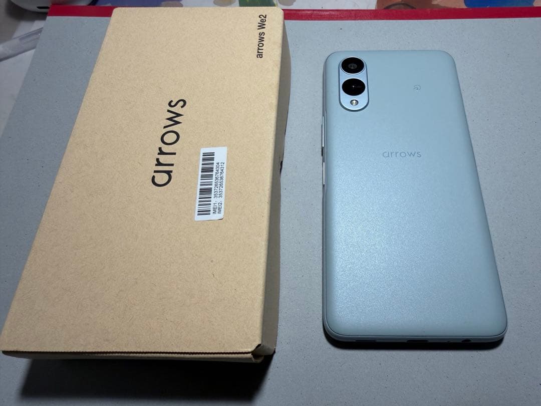 スマートフォン本体 arrows We2