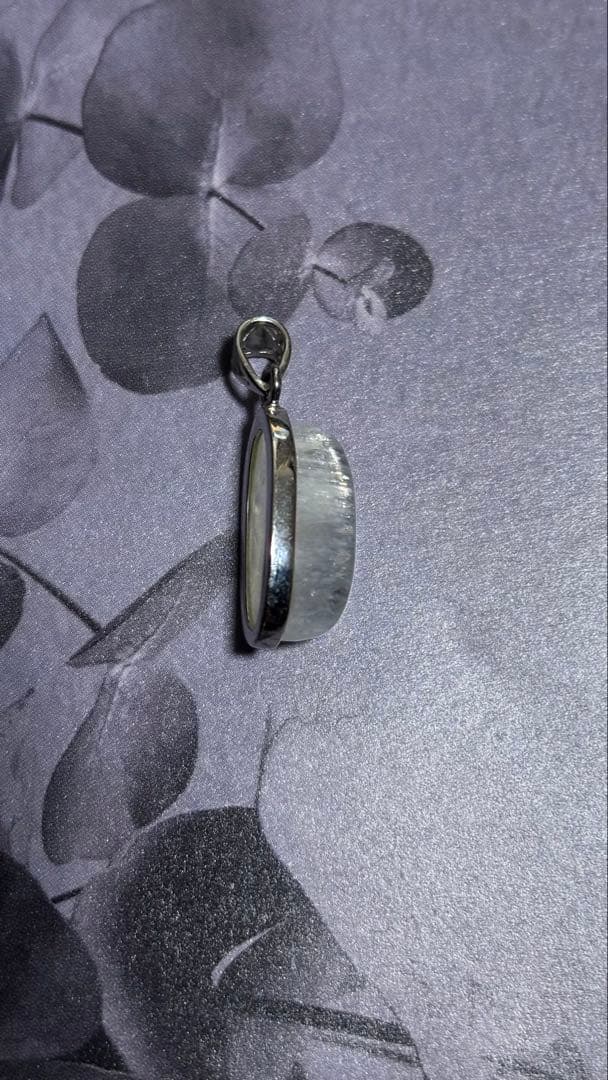 【天然石】レインボームーンストーン☆未使用品ネックレストップsilver925