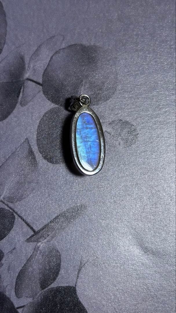 【天然石】レインボームーンストーン☆未使用品ネックレストップsilver925