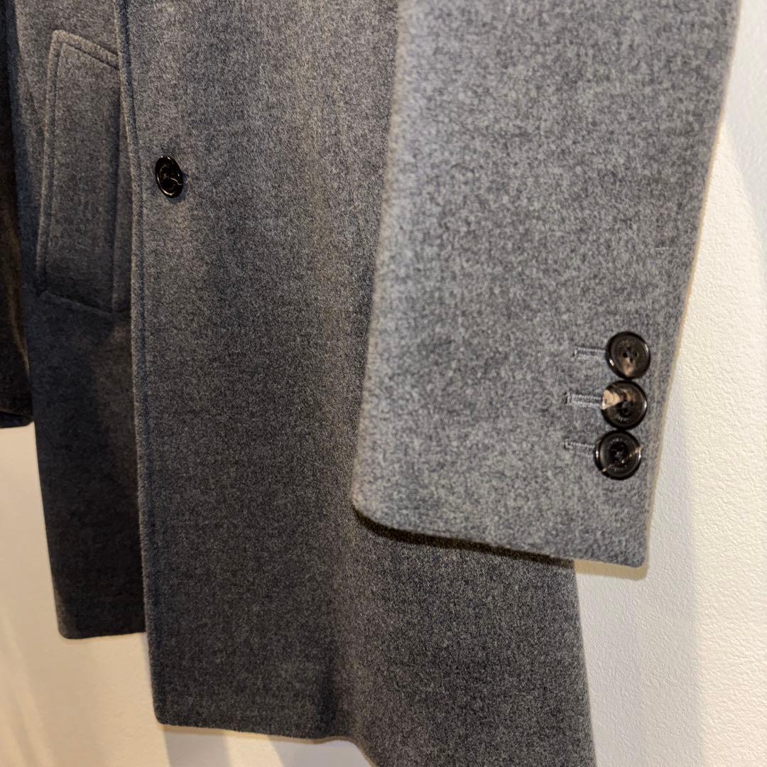 1 piu 1 uguale 3 グレー　チェスターコート