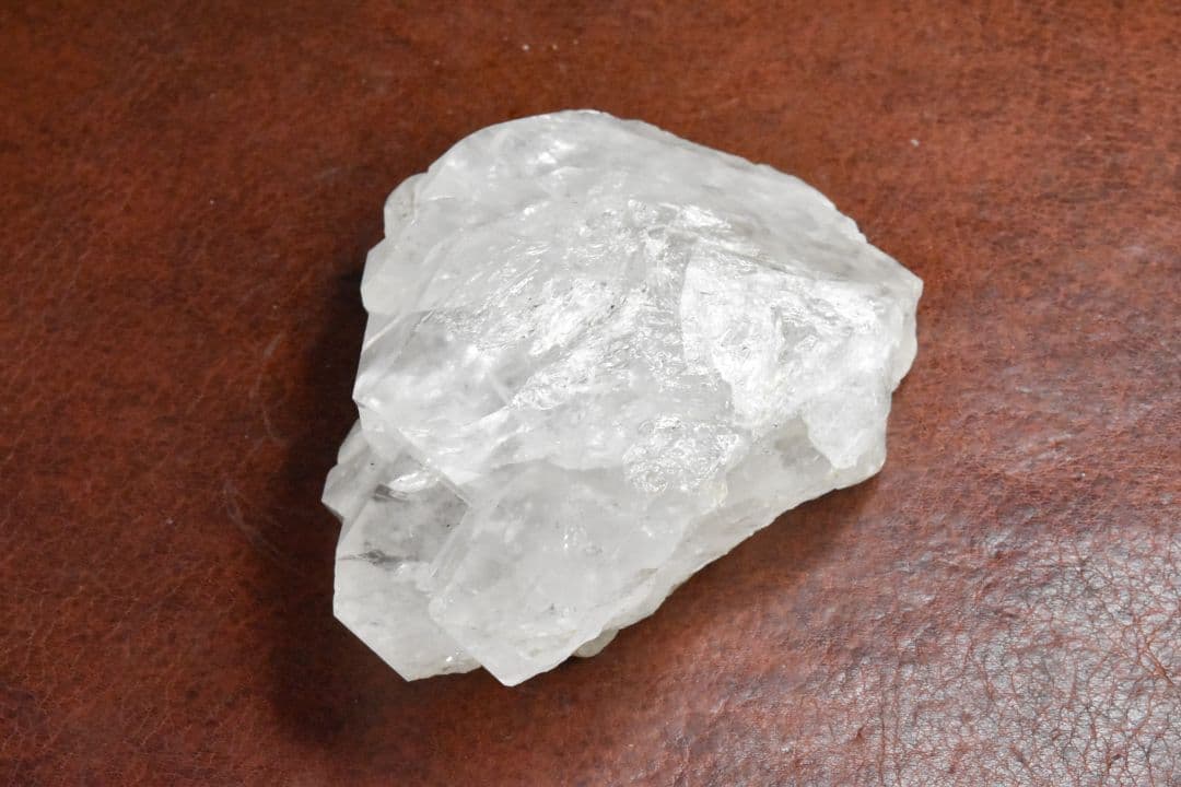 ブラジル ミナスジェライス州ディアマンチーナ産 ライトニングクォーツ