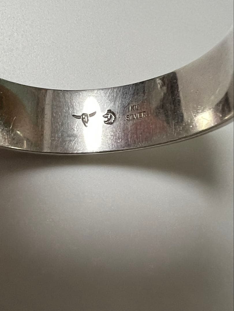 タディ&キング 平打ちバングル SV K18ロングホーンメタル