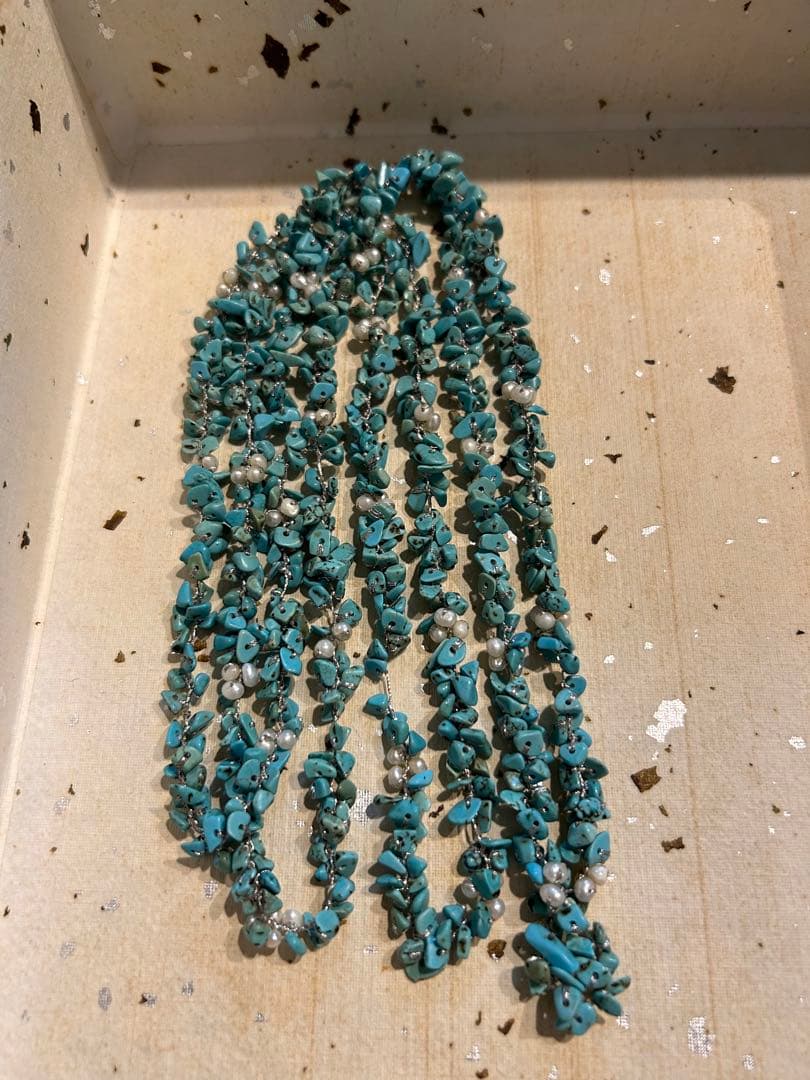 素敵なトルコ石ネックレス。