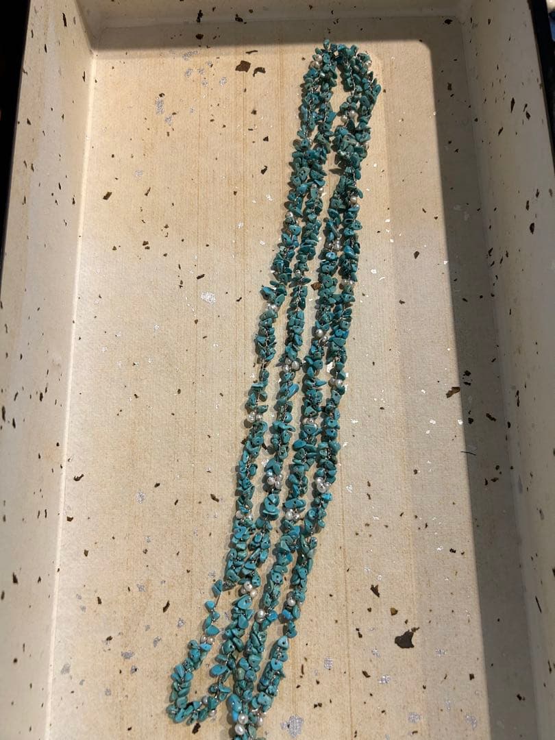 素敵なトルコ石ネックレス。