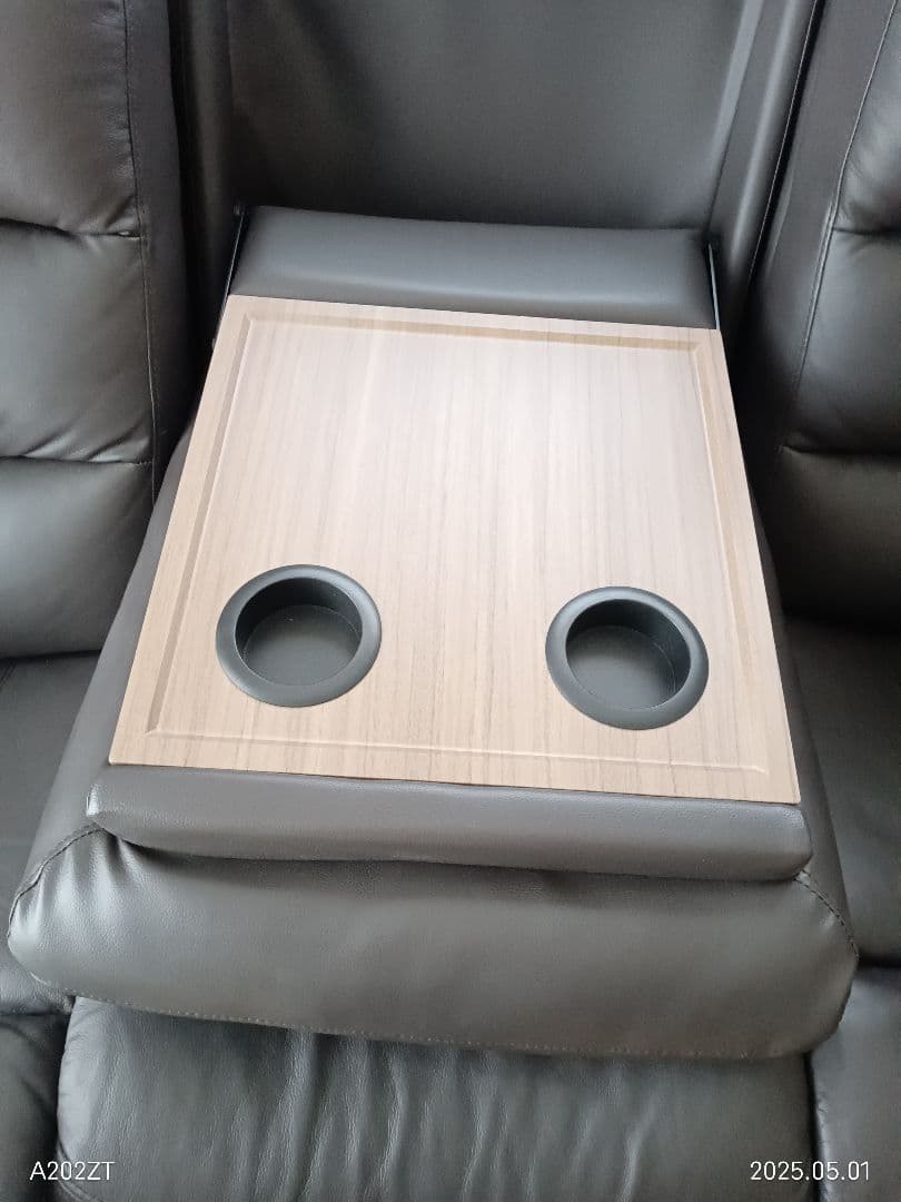 ニトリ Nビリーバ 電動リクライニング3人掛けソファ ダークブラウン