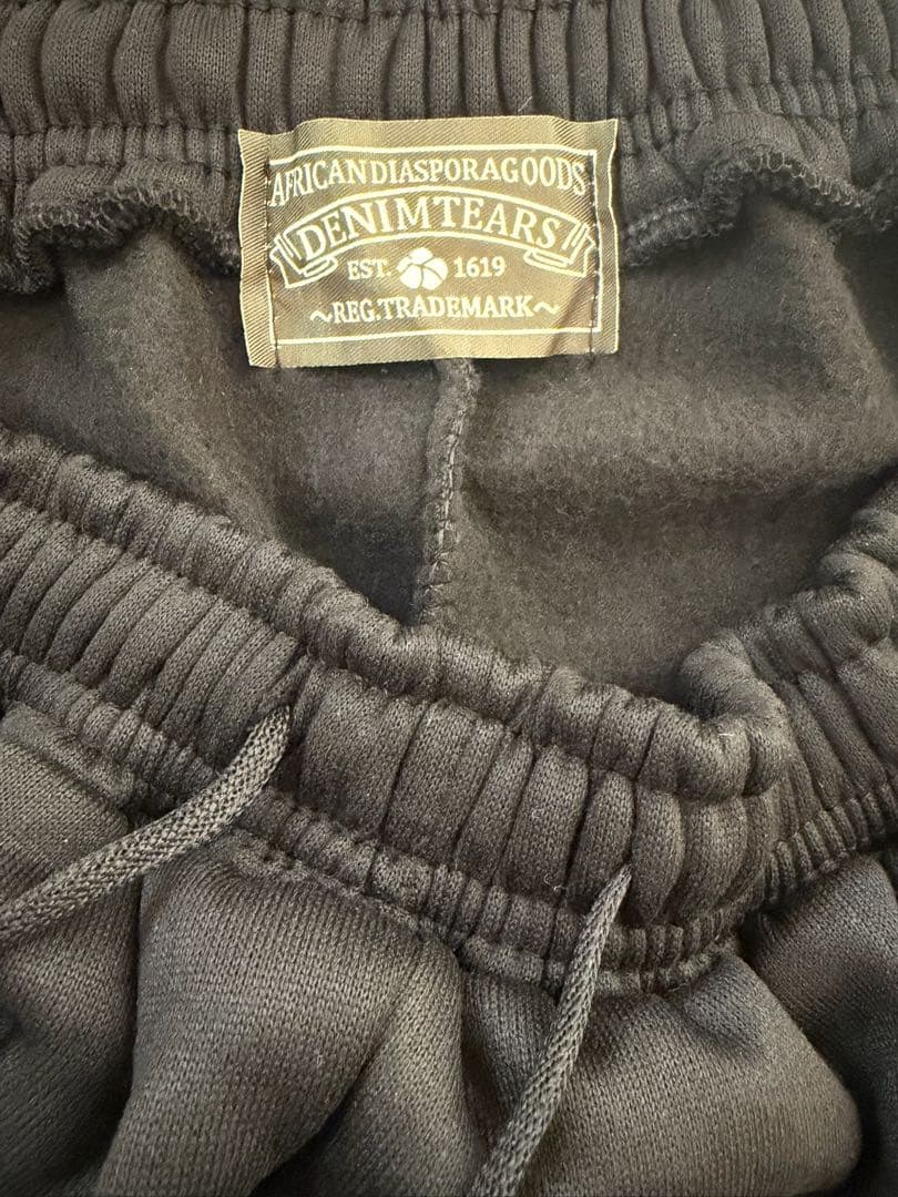 ハロー　Lサイズ　セットアップ　デニムティアーズ