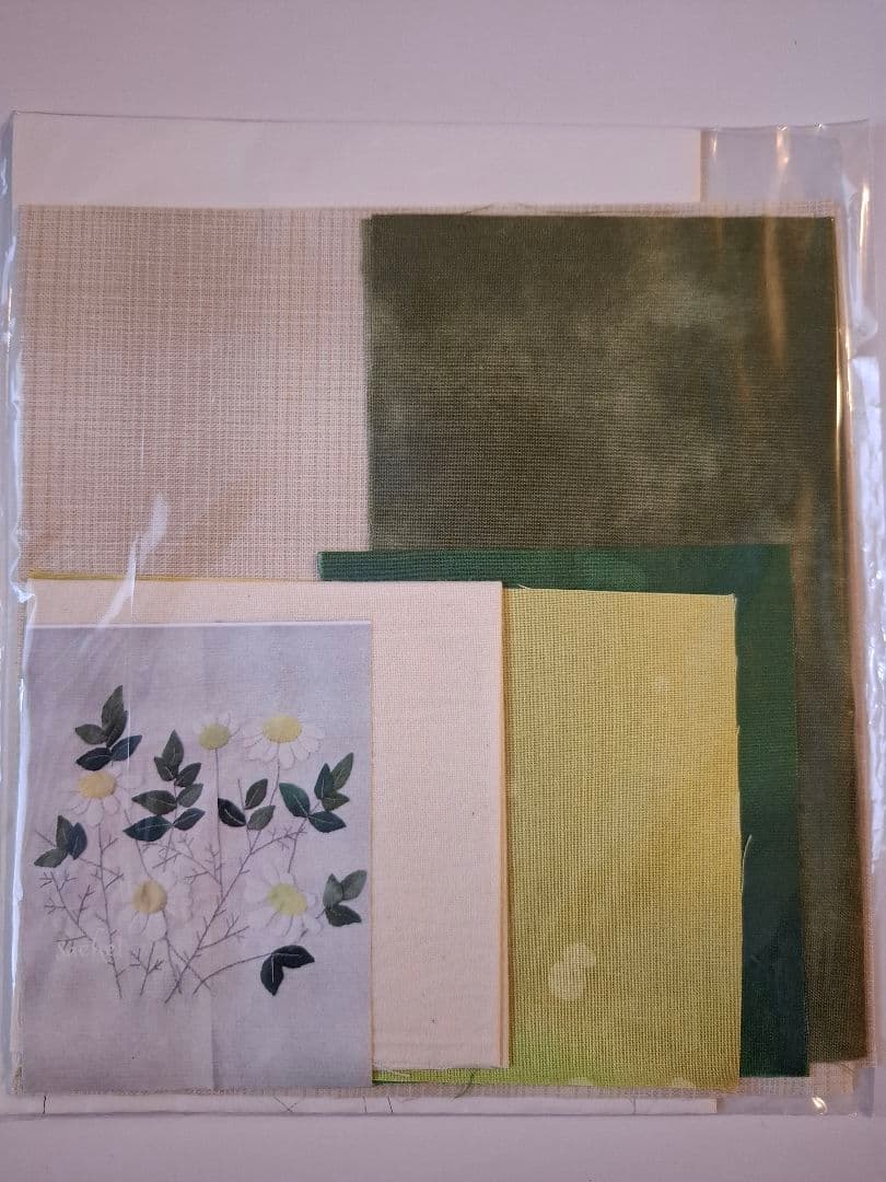 サシェイ　パッチワークタペストリーのキット