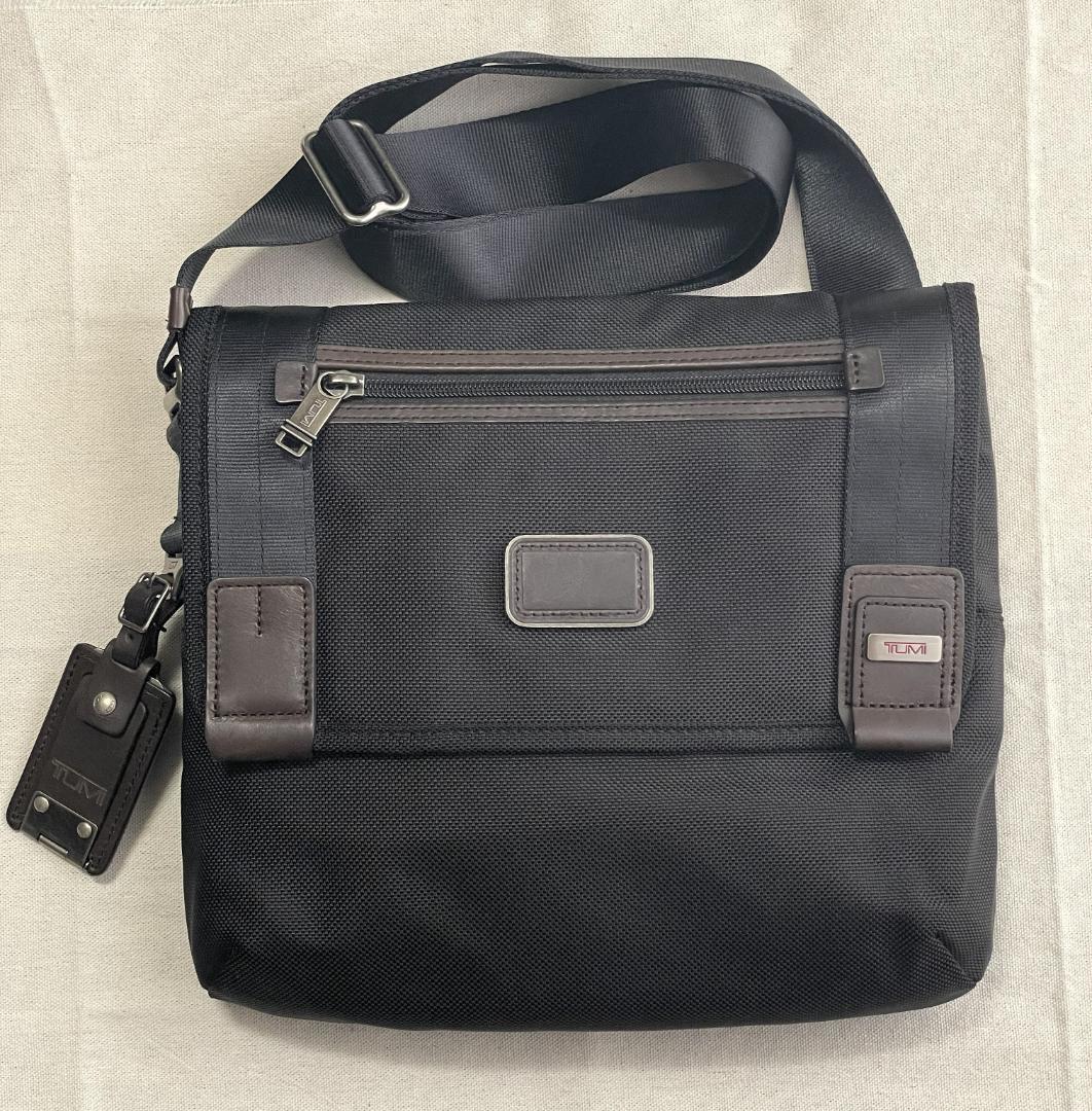 ⭐︎値下げ【美品】TUMI ブラック メッセンジャーバッグ 22371HKH