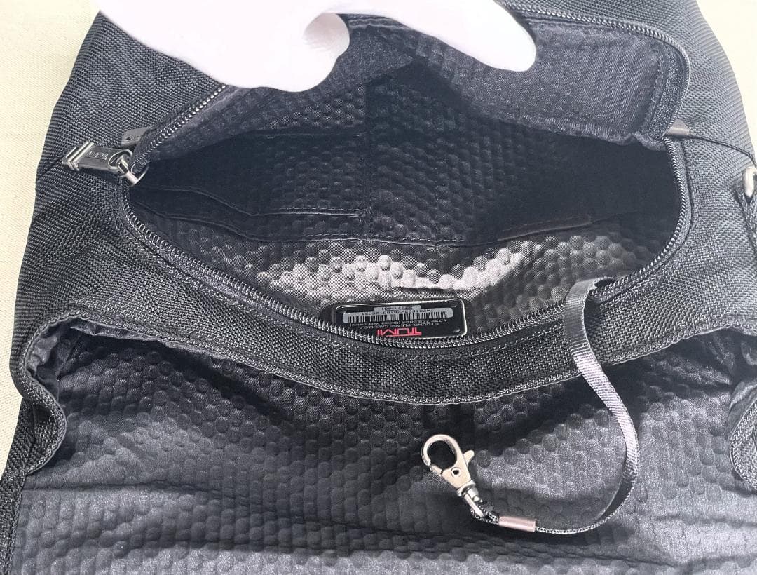 ⭐︎値下げ【美品】TUMI ブラック メッセンジャーバッグ 22371HKH