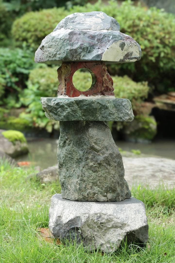 佐渡赤玉石 碧玉　五色石 灯籠 石灯籠 天然石 庭石 茶庭 坪庭 オブジェ 骨董