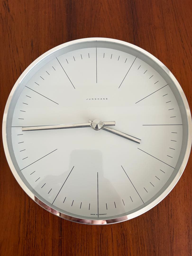 ユンハンス JUNGHANS 6046 掛時計マックス・ビル　Max Bill