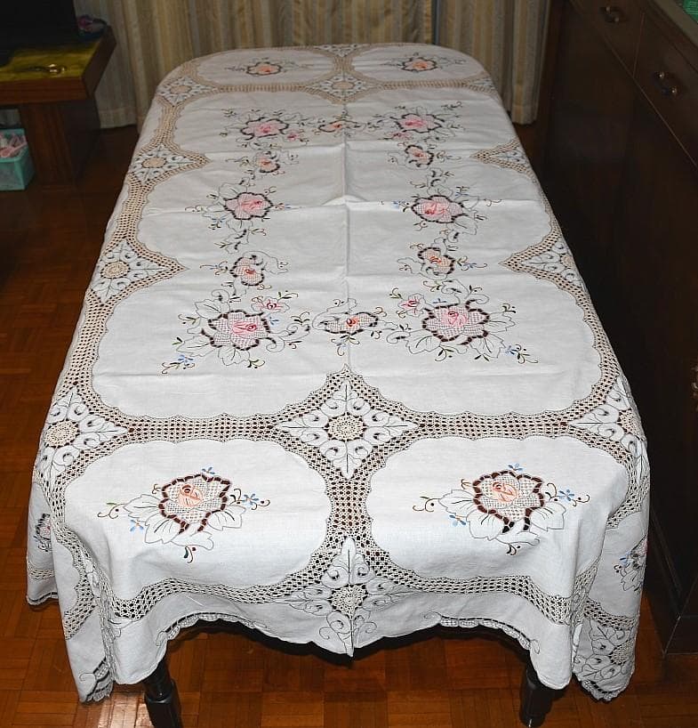 刺繍テーブルクロス ナフキンセット 送料込