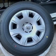 新品未使用　地域限定手渡無料　純正ハイエースタイヤホィール195/80/R15