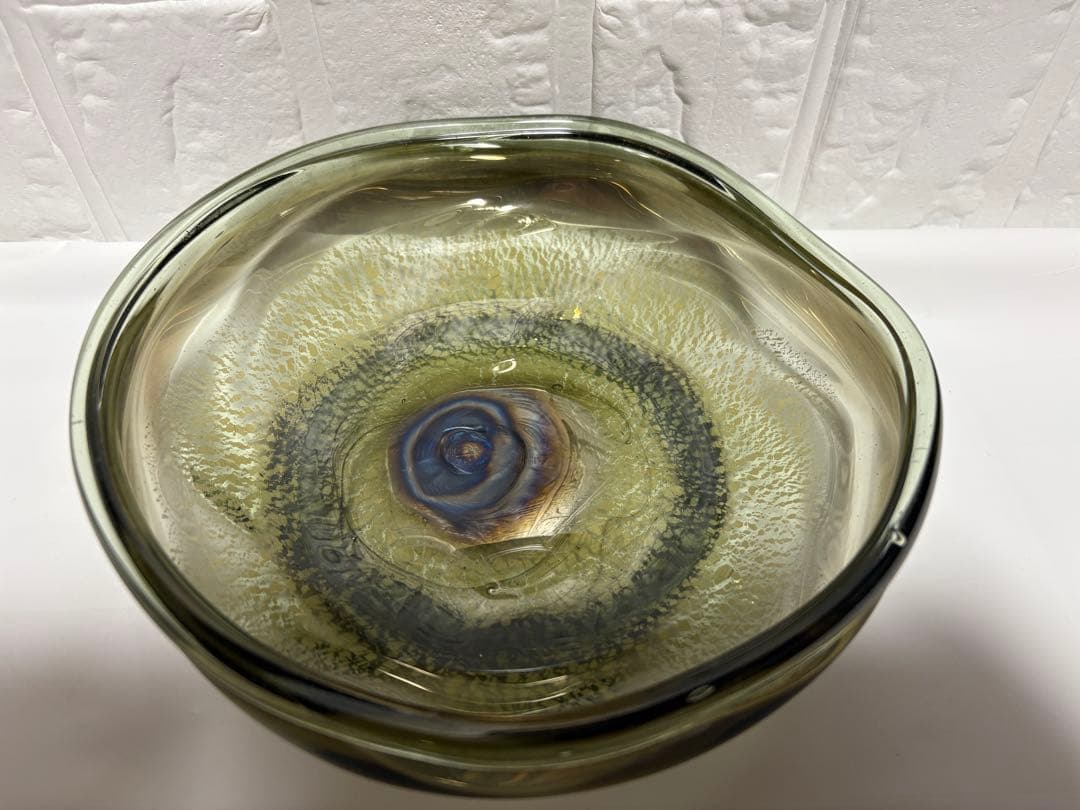 【稲嶺盛吉】琉球ガラス　中皿　黒真珠