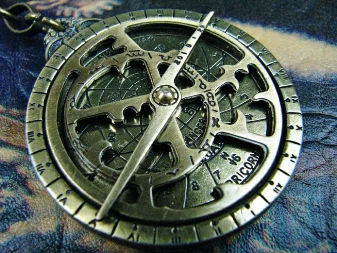 アストロラーベキーチェーンφ4.5ｃｍ　古代天文機器　真鍮製　スペイン