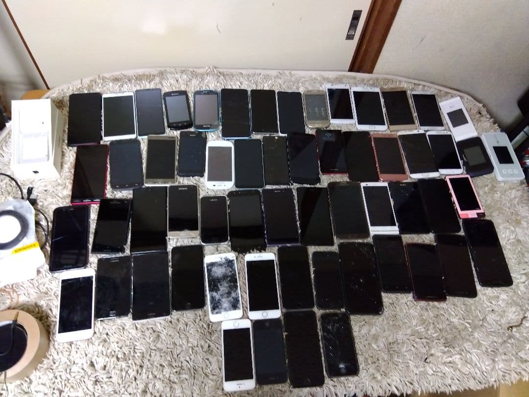 スマホまとめ売り５６本ジャンク品