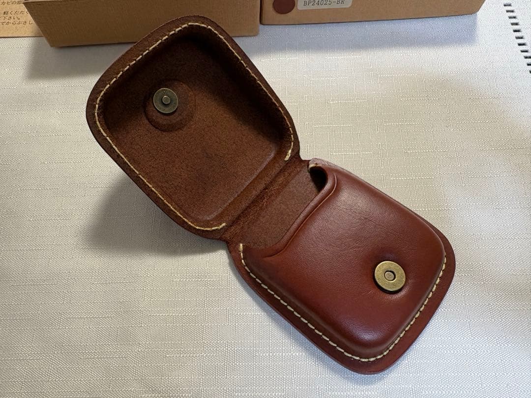BP 日本製　牛革　二つ折り財布　ケース　　新品　ブラウン