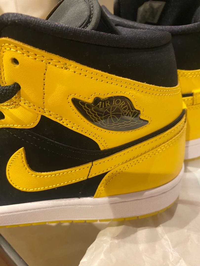 AIR JORDAN 1 MID SE ブラック/イエロー UK9