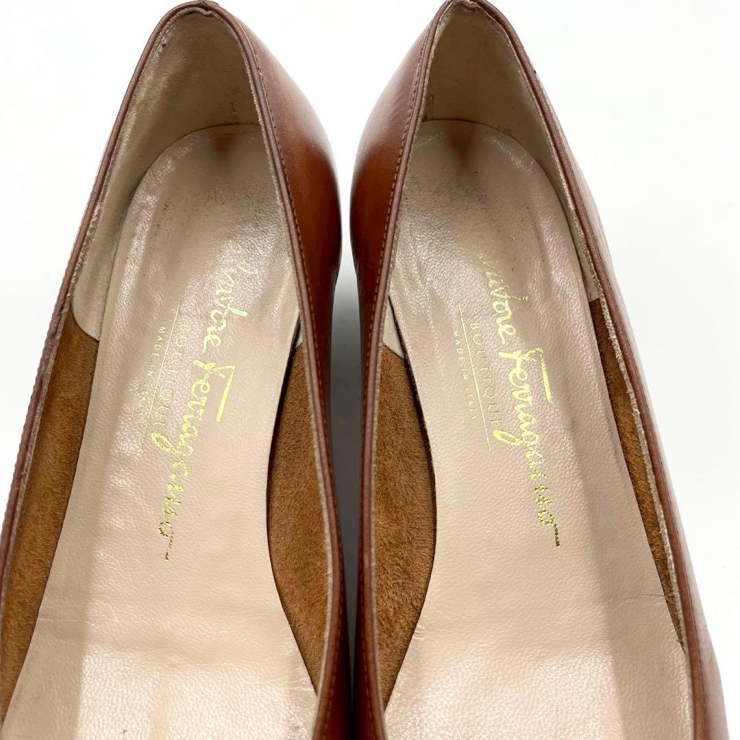 フェラガモ パンプス ヴァラリボン SEMPIONE 5C ブラウン Y1298