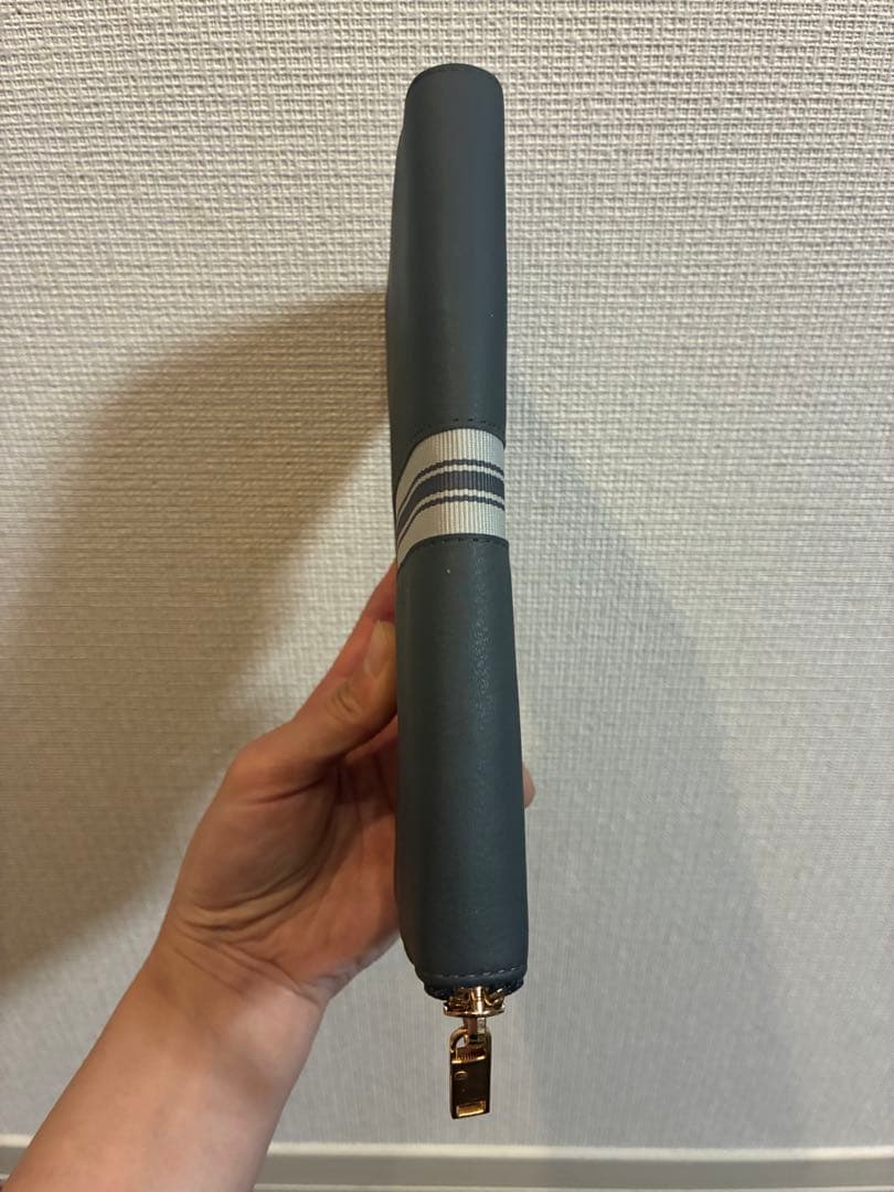 ★お取り置き★新品　PORSCHE 長財布　牛革　エンボス加工　ブルーグレー