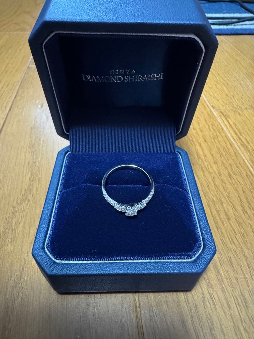 銀座ダイヤモンドシライシ　婚約指輪　Smiling Poppy